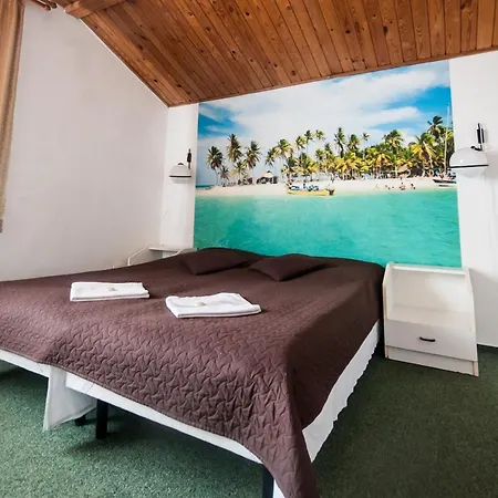 Goscinne Korsarz - Przy Trasie Rowerowej R10 Ustka