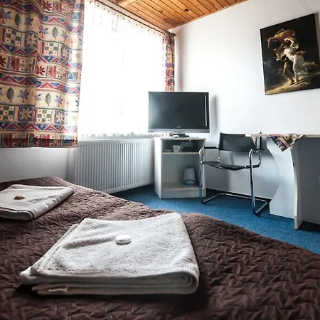 Goscinne Korsarz - Przy Trasie Rowerowej R10 Ustka