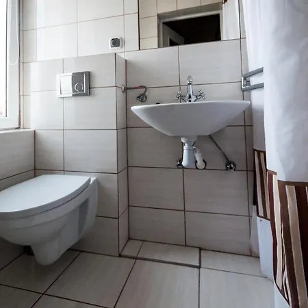 Goscinne Korsarz - Przy Trasie Rowerowej R10 Alojamento de Acomodação e Pequeno-almoço