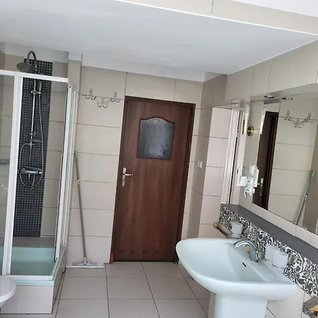 Bed & Breakfast Goscinne Korsarz 3*