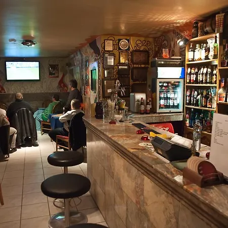 Alojamento de Acomodação e Pequeno-almoço Goscinne Korsarz - Przy Trasie Rowerowej R10 Ustka