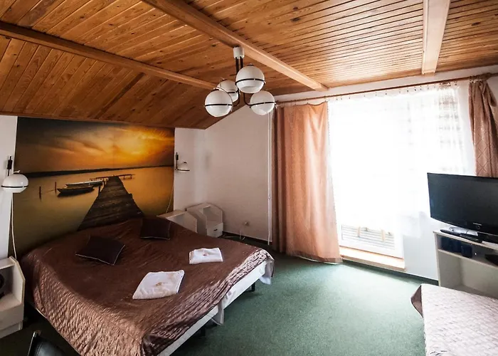 Goscinne Korsarz - Przy Trasie Rowerowej R10 3*