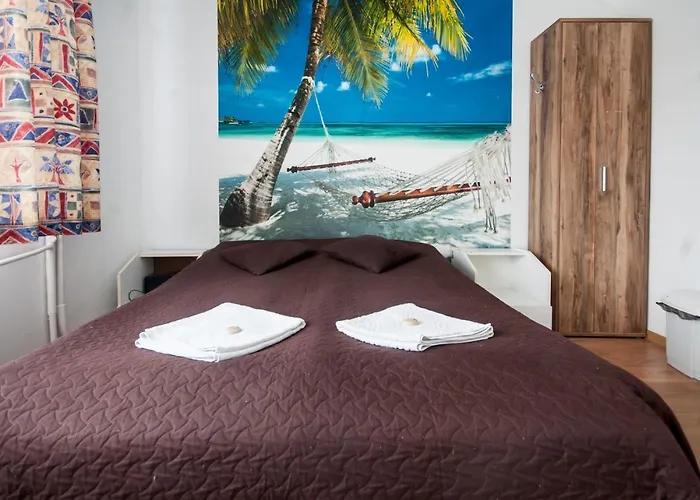 Goscinne Korsarz - Przy Trasie Rowerowej R10 ベッド・アンド・ブレックファスト 3*