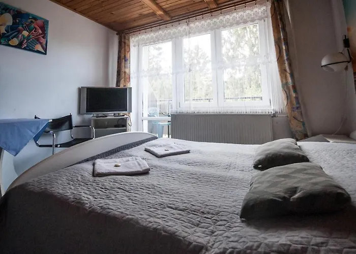 Goscinne Korsarz - Przy Trasie Rowerowej R10 ベッド・アンド・ブレックファスト